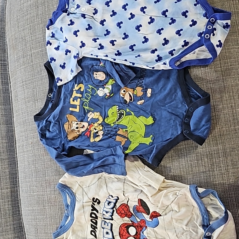 Joe fresh disney bundle bodysuits